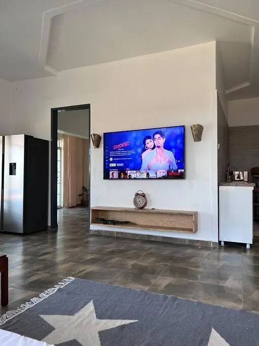 Lake View Villa Pari Pari كامبالا أوغندا