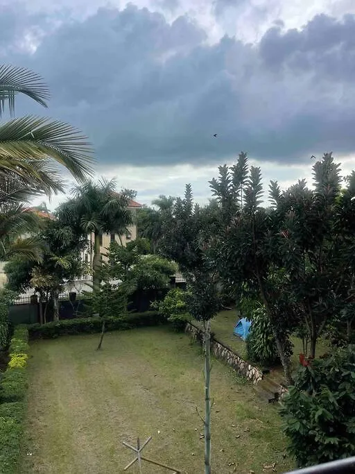 Lake View Villa Pari Pari كامبالا